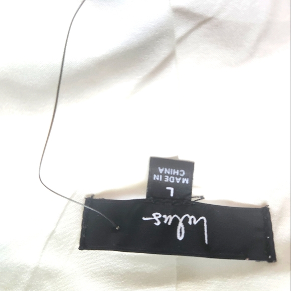 Lulu's radiant flirt ivory long sleeve blouse - Picture 2 of 4